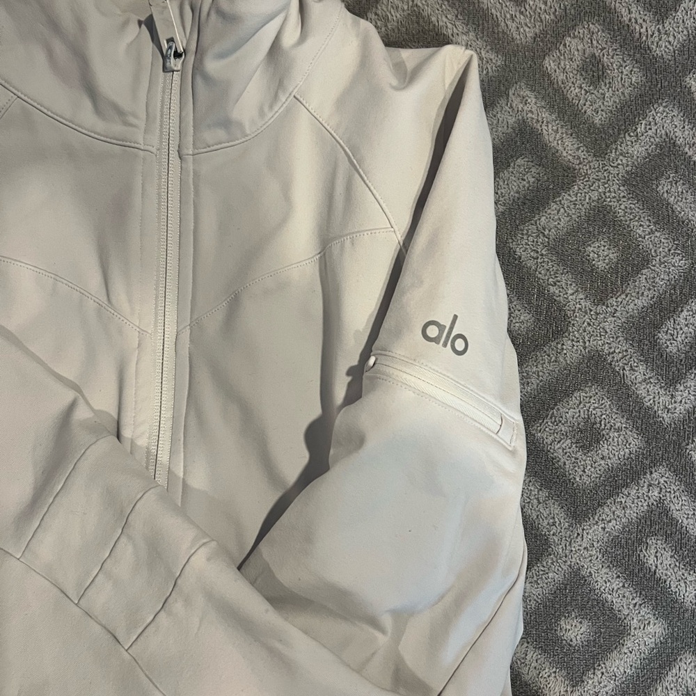 ALO Yoga Women's Light Gray Utility Jacket
